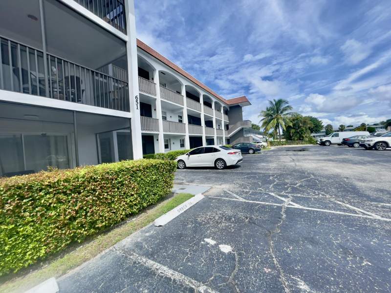 2 bedroom Stock Cooperative at 651 Pine Drive #207, Garden Isles 2 Co-Op, Pompano Beach — photo 3