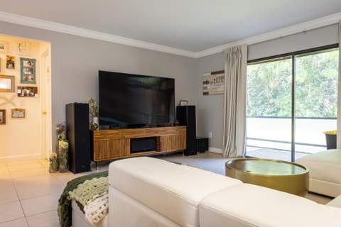 803 Lakeview Circle, Royal Palm Beach FL - photo 16 of 48
