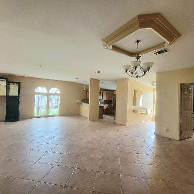 3224 Scarlet Tanager Court, Port St. Lucie FL - photo 6 of 24