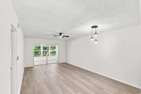 1050 Country Club Drive #306, Margate FL - photo 18 of 28