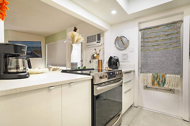 2 bedroom Stock Cooperative at 1110 N Riverside Drive #12B, Sun Set Apts Co-Op, Pompano Beach — photo 3