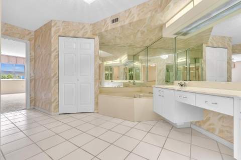7557 Granville Drive #305, Tamarac FL - photo 24 of 67