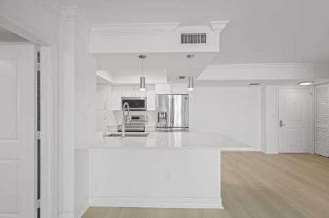 99 SE Mizner Boulevard #609, Boca Raton FL - photo 14 of 58