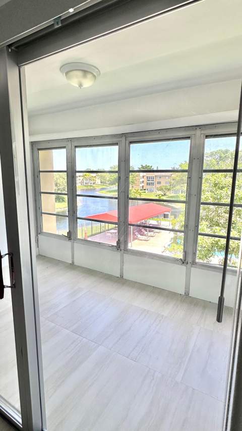 6000 NW 64th Avenue #303, Tamarac FL - photo 16 of 22