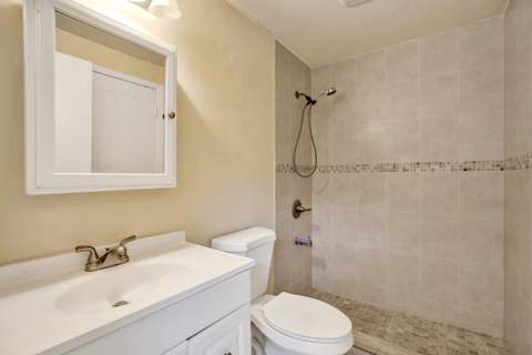 3810 NW 77th Avenue, Davie FL - photo 7 of 34