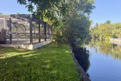 7160 NW 4th Avenue, Boca Raton FL - photo 7 of 26