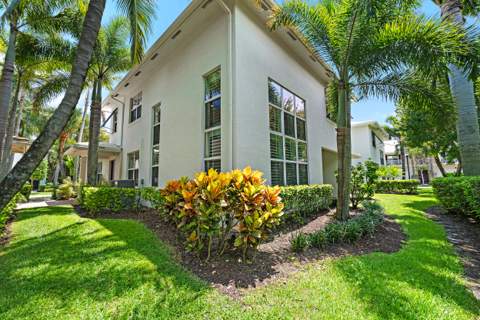 1025 Piccadilly Street, Palm Beach Gardens FL - photo 21 of 31