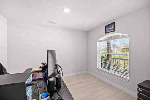 8516 Waterstone Boulevard, Fort Pierce FL - photo 11 of 57