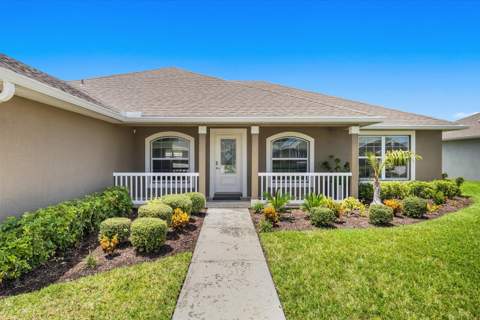 8516 Waterstone Boulevard, Fort Pierce FL - photo 9 of 57