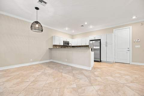 3434 NE 13th Avenue, Oakland Park FL - photo 11 of 29