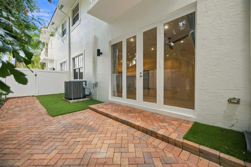 3 bedroom Townhouse at 3434 NE 13th Avenue, Oakland Park, Oakland Park — photo 5