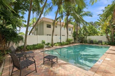 3434 NE 13th Avenue, Oakland Park FL - photo 7 of 29