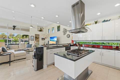 9 Island Road, Sewalls Point FL - photo 16 of 59