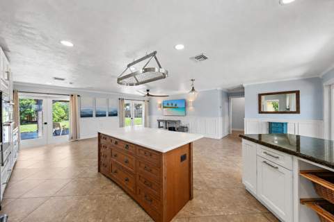1 Windsor Road, Jupiter FL - photo 7 of 31