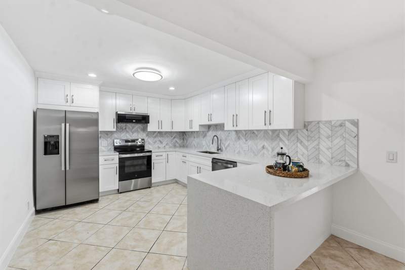 3 bedroom Single Family Residence at 3379 NW 63rd Street, Palm-Aire Village 2 Sec Add 3, Fort Lauderdale — photo 3