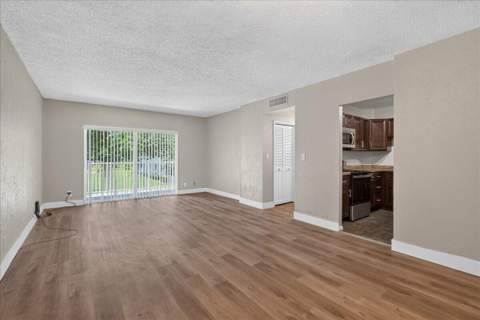 4200 Hillcrest Drive #217, Hollywood FL - photo 11 of 36