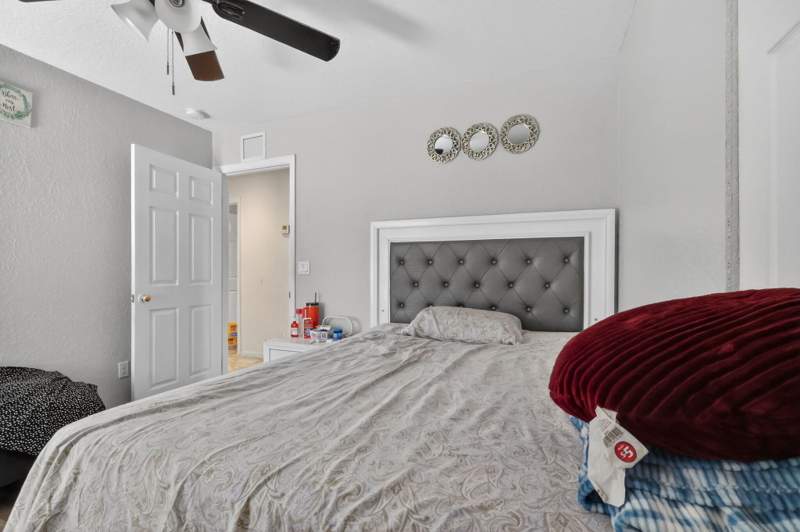 4 bedroom Single Family Residence at 231 N H Street, LAKE WORTH TOWN OF, Lake Worth — photo 5