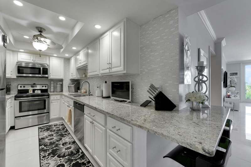 1 bedroom Condominium at 3450 S Ocean Boulevard #424, Patrician Of Palm Beach Condo, Palm Beach — photo 2