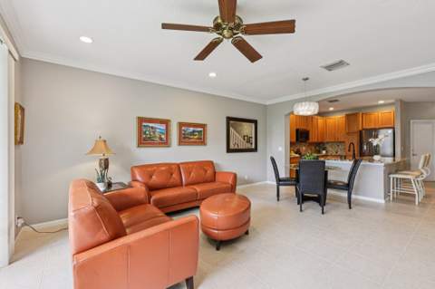 9070 Tremezzo Lane, Boynton Beach FL - photo 7 of 27