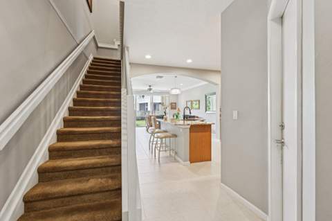 9070 Tremezzo Lane, Boynton Beach FL - photo 10 of 27