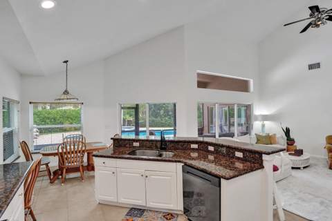 11329 NW 65th Manor, Parkland FL - photo 10 of 60