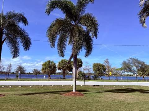 2204 Lake Osborne Drive #5, Lake Worth Beach FL - photo 14 of 18