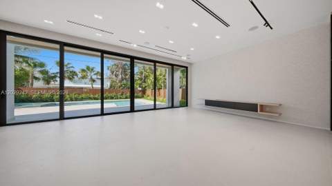 3318 NE 16TH Place, Fort Lauderdale FL - photo 13 of 73