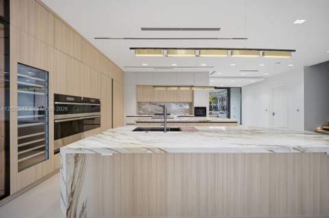 3318 NE 16TH Place, Fort Lauderdale FL - photo 10 of 73