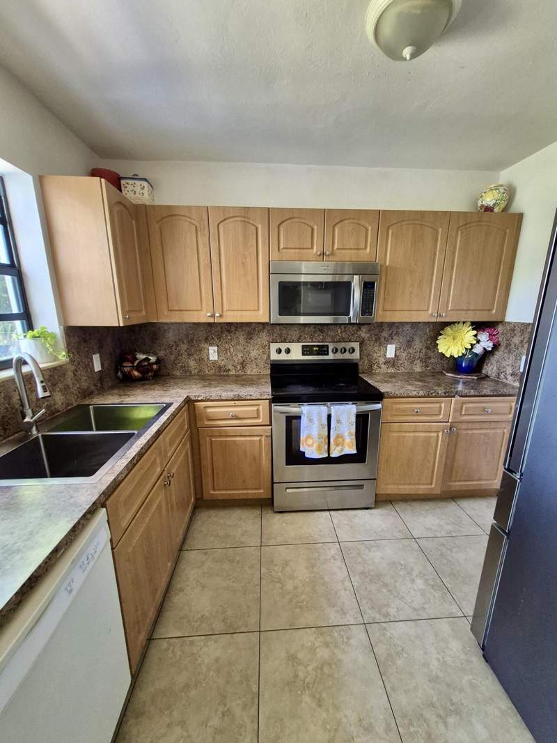 3 bedroom Single Family Residence at 3141 SW 22nd Street, Riverland Village Sec 1-Replat, Fort Lauderdale — photo 3