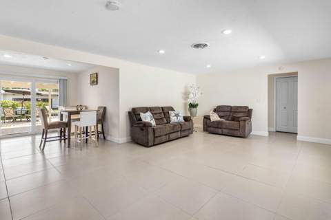 1620 SW 4th Avenue, Pompano Beach FL - photo 8 of 35