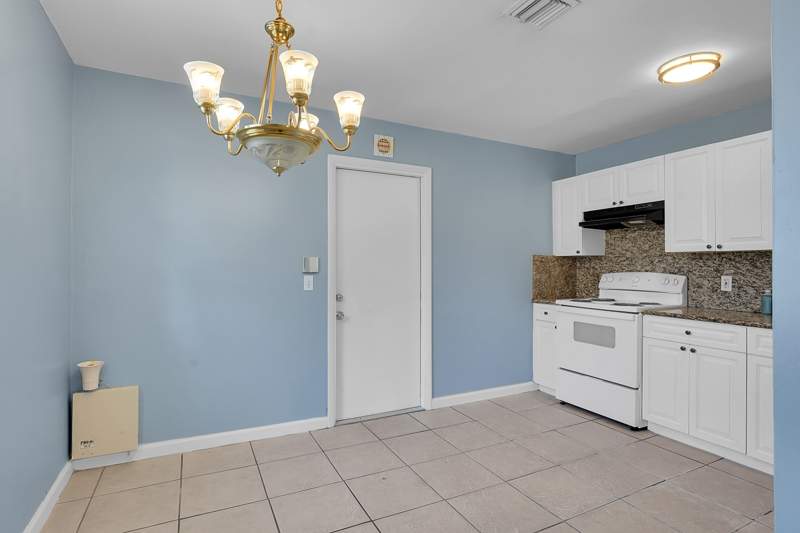 2 bedroom Single Family Residence at 1208 W 32nd Street, Dunbar Terr, Riviera Beach — photo 4