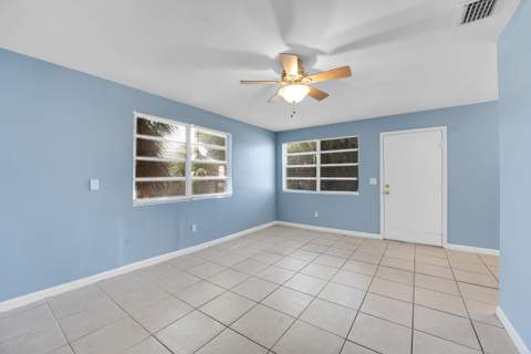 1208 W 32nd Street, Riviera Beach FL - photo 6 of 17