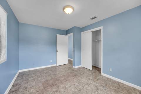 1208 W 32nd Street, Riviera Beach FL - photo 9 of 17