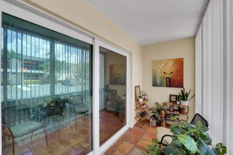 6473 Bay Club Drive #1, Fort Lauderdale FL - photo 6 of 29