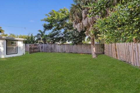 7936 Terrace Road, Lake Worth FL - photo 15 of 16