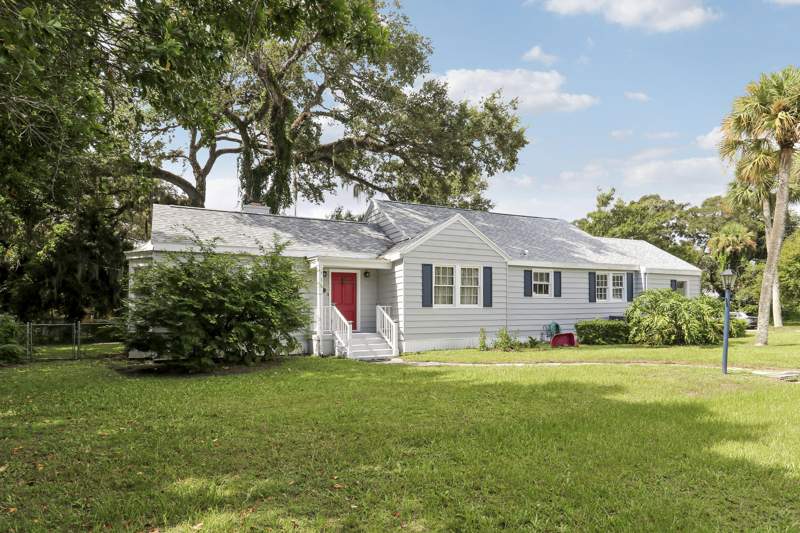 4 bedroom Single Family Residence at 703 Florida Avenue, Oakland Park, Fort Pierce — photo 2