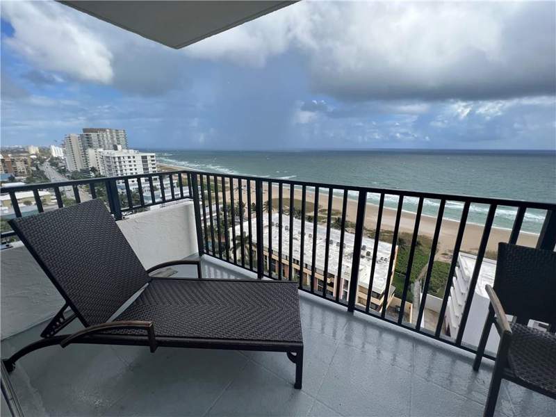 2 bedroom Condominium at 531 N Ocean Boulevard #1711, Silver Thatch Atlantic Plaza, Pompano Beach — photo 2