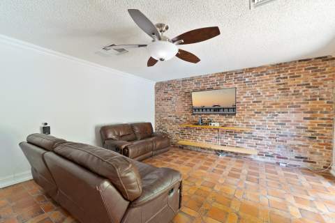 4621 NE 18th Terrace, Fort Lauderdale FL - photo 21 of 53