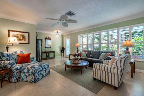 2823 NE 35th Court, Lighthouse Point FL - photo 9 of 45