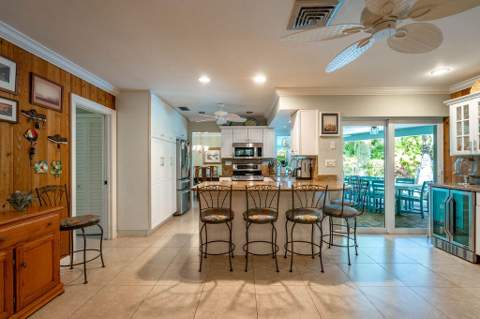 2823 NE 35th Court, Lighthouse Point FL - photo 15 of 45
