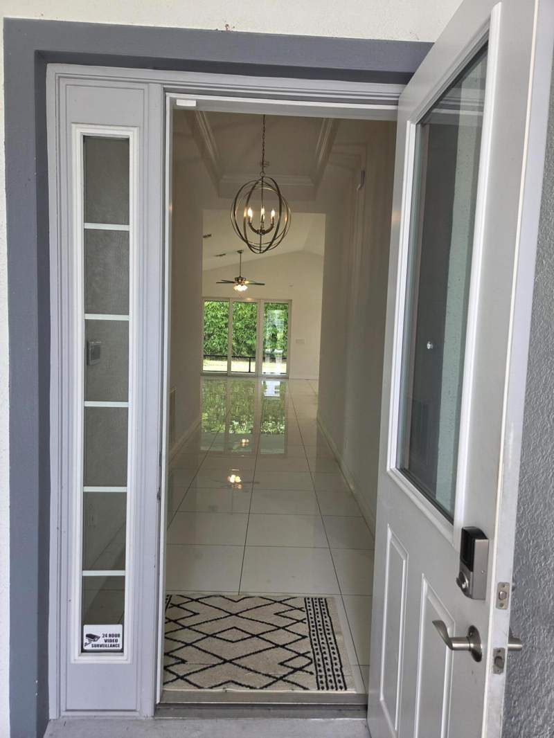 4 bedroom Single Family Residence at 2902 SW Savona Boulevard, Port St Lucie Section 14, Port St. Lucie — photo 2
