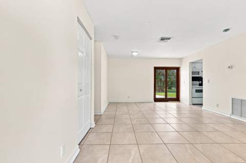 5114 Conklin Drive, Delray Beach FL - photo 9 of 41
