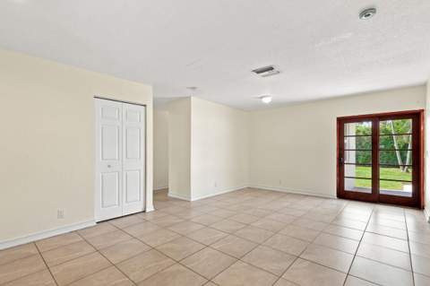 5114 Conklin Drive, Delray Beach FL - photo 7 of 41