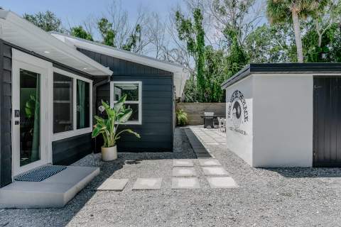 10007 S Indian River Drive, Fort Pierce FL - photo 7 of 47