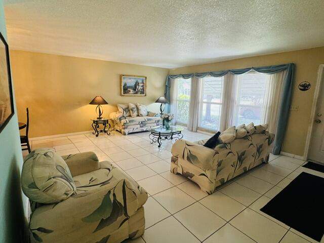 2 bedroom Single Family Residence at 4890 NW 14th Terrace, Crystal Lake 4th Sec, Deerfield Beach — photo 5