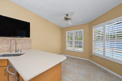 6908 Bronte Circle, Port St. Lucie FL - photo 19 of 73