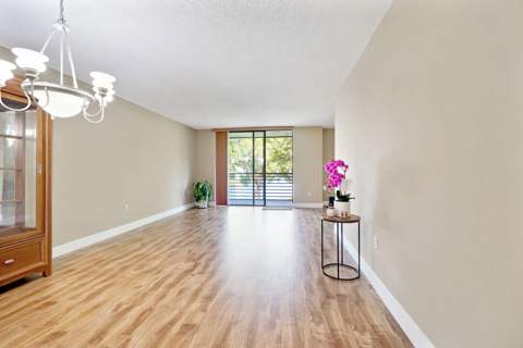 901 Colony Point Circle #207, Pembroke Pines FL - photo 11 of 55