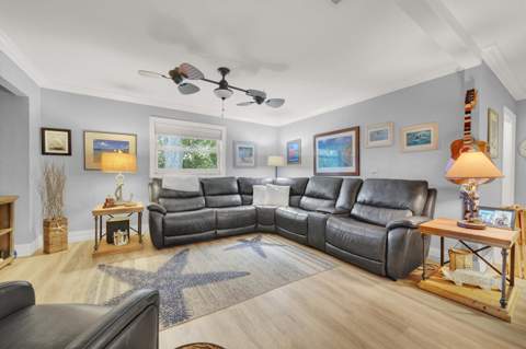 10015 Daisy Avenue, Palm Beach Gardens FL - photo 7 of 50