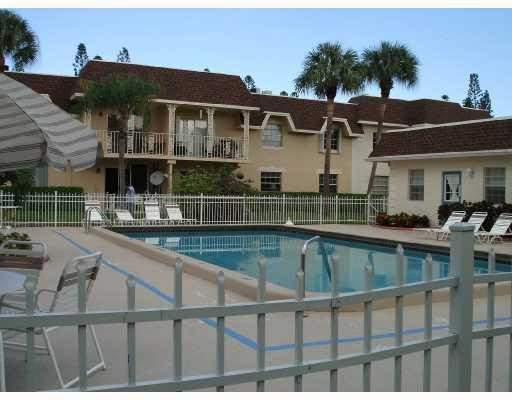 2 bedroom Condominium at 700 SE 2nd Avenue #317, Brookfield Gardens North No 1, Deerfield Beach — photo 3