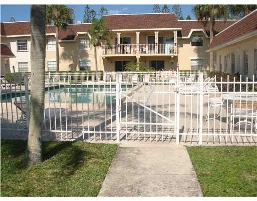2 bedroom Condominium at 700 SE 2nd Avenue #317, Brookfield Gardens North No 1, Deerfield Beach — photo 4